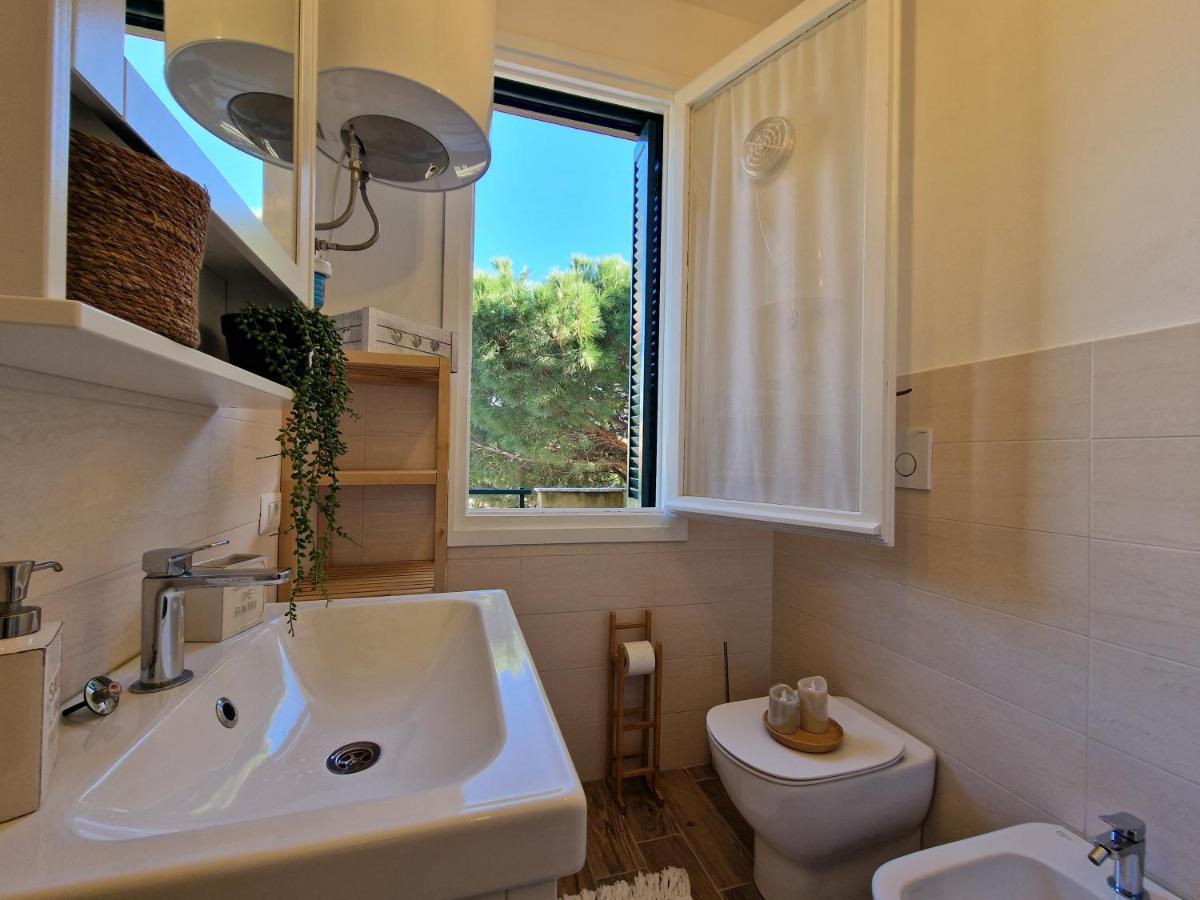 650 Metri Dal Mare - Wifi - Terrazzo - Piscina - A/C Apartman Pietra Ligure Kültér fotó
